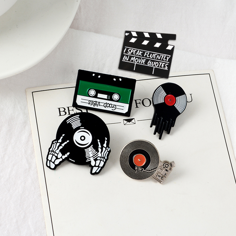 Punk Người Yêu Âm Nhạc Men Pin - đánh giá và giá Embroidery Kiss