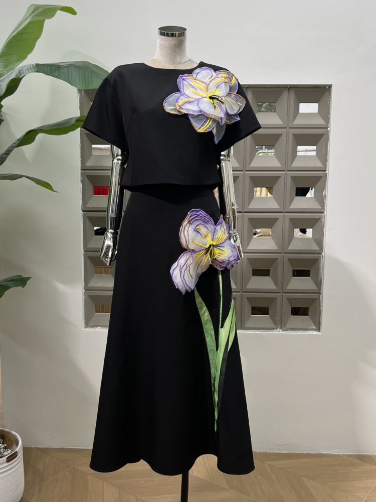 DFDG 2025 Spring Back Design S - đánh giá và giá Embroidery Fonts