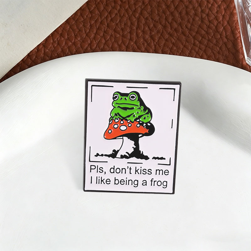 Frog Mushroom Badge Pls Don't  - đánh giá và giá Embroidery Kiss