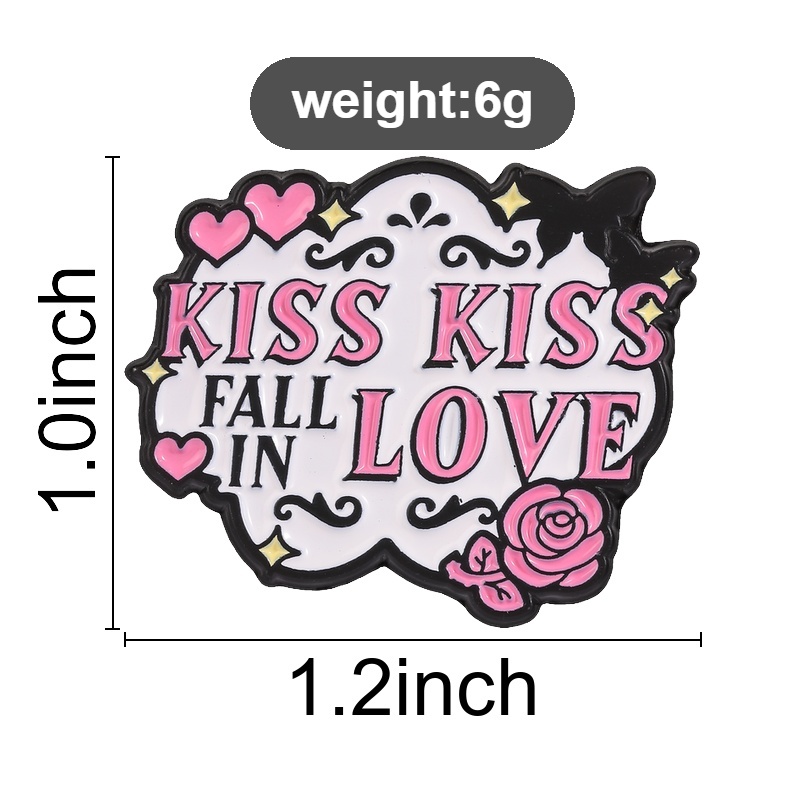 Kiss Kiss Fall In Love Badge P - đánh giá và giá Embroidery Kiss