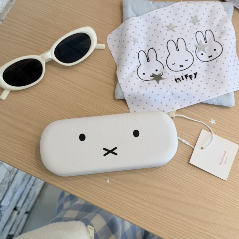 Cartoon Miffy Rabbit Sweet and - đánh giá và giá Embroidery Wallet